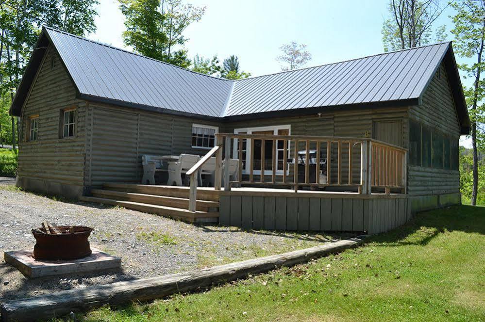 Birchland Cottages Iron Bridge Eksteriør billede